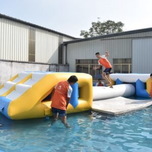 販売のためのカスタマイズされた膨脹可能な水障害物コース -- 圧延のバランス 01