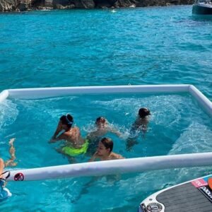 ネット付きシープール - クラゲや海洋生物から身を守る