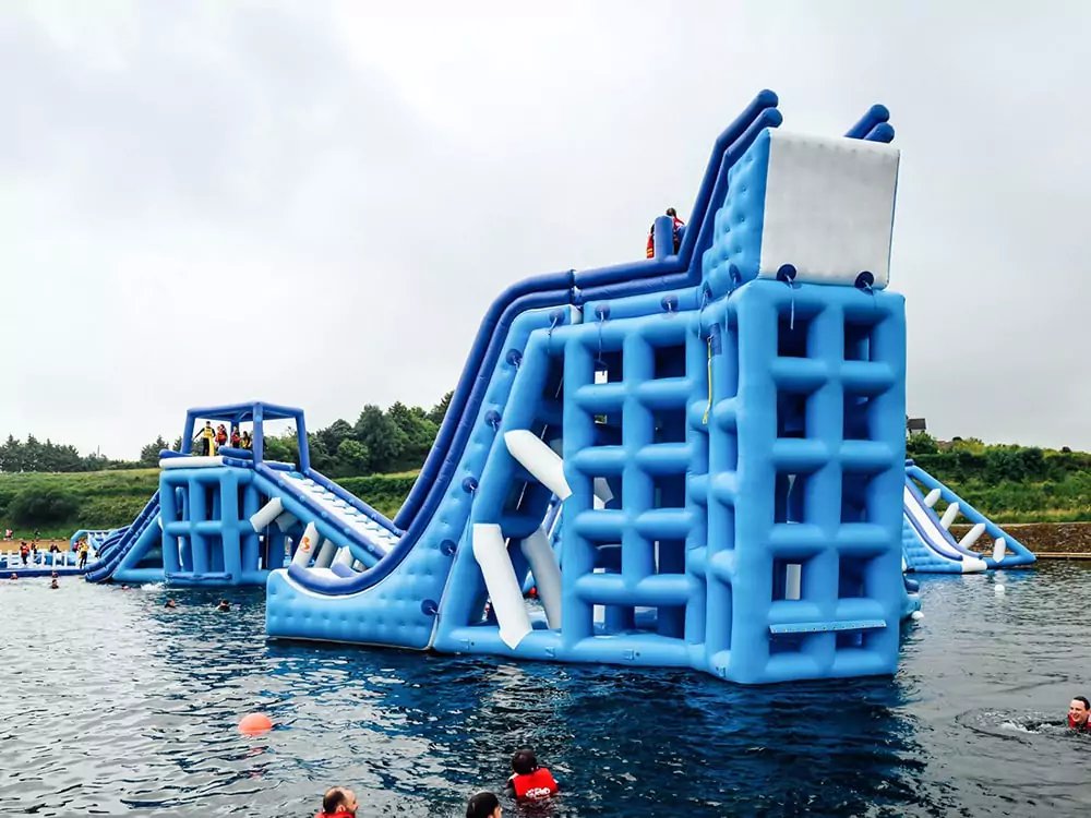 aquatic-inflatable-with-a-giant-floating-water-slide