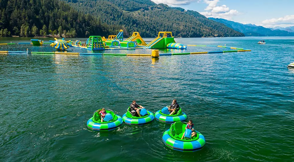 inflatable-aquapark-with-bumper-boats