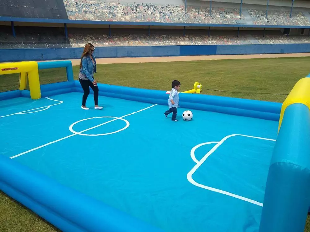 safe-football-training-on-an-inflatable-soccer-court