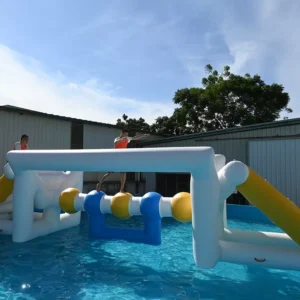 バランスチャレンジ向け浮遊式水上障害物 – High Log Walk