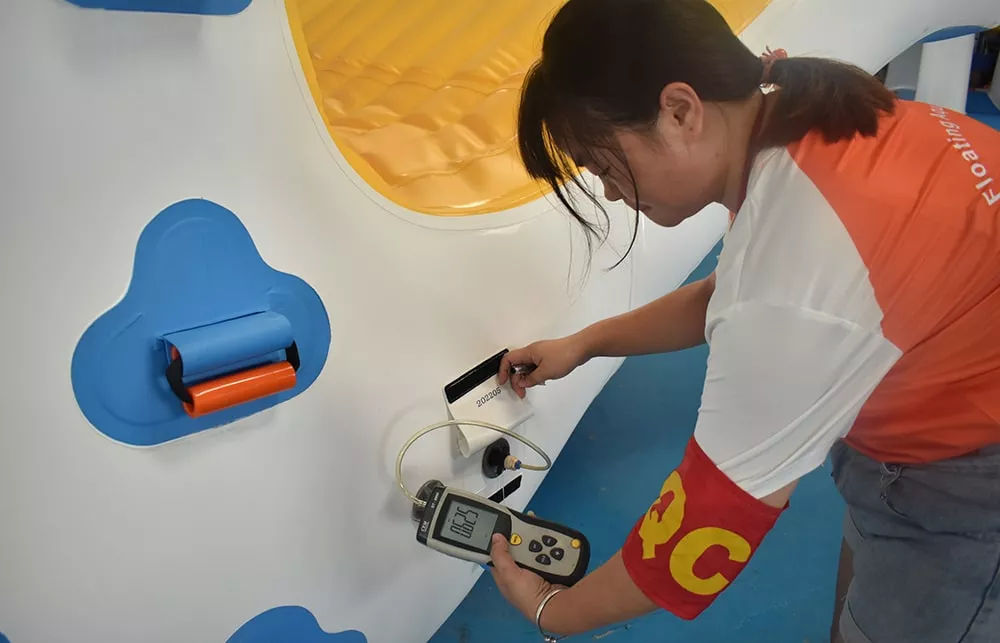 inspection-of-inflatable-aqua-park-equipment
