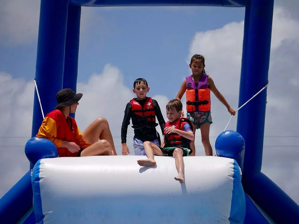 commercial-inflatable-water-park-observation-point-on-key-module