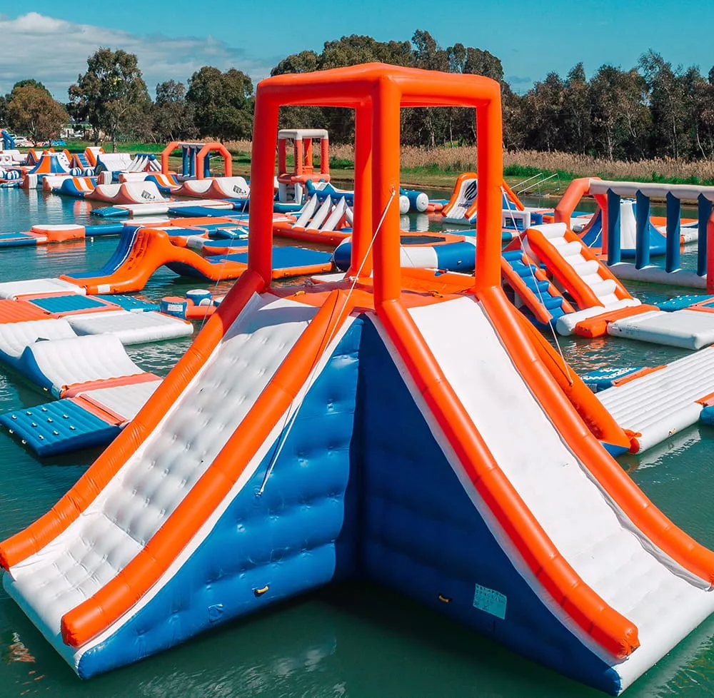 commercial-inflatable-water-park-central-observation-tower
