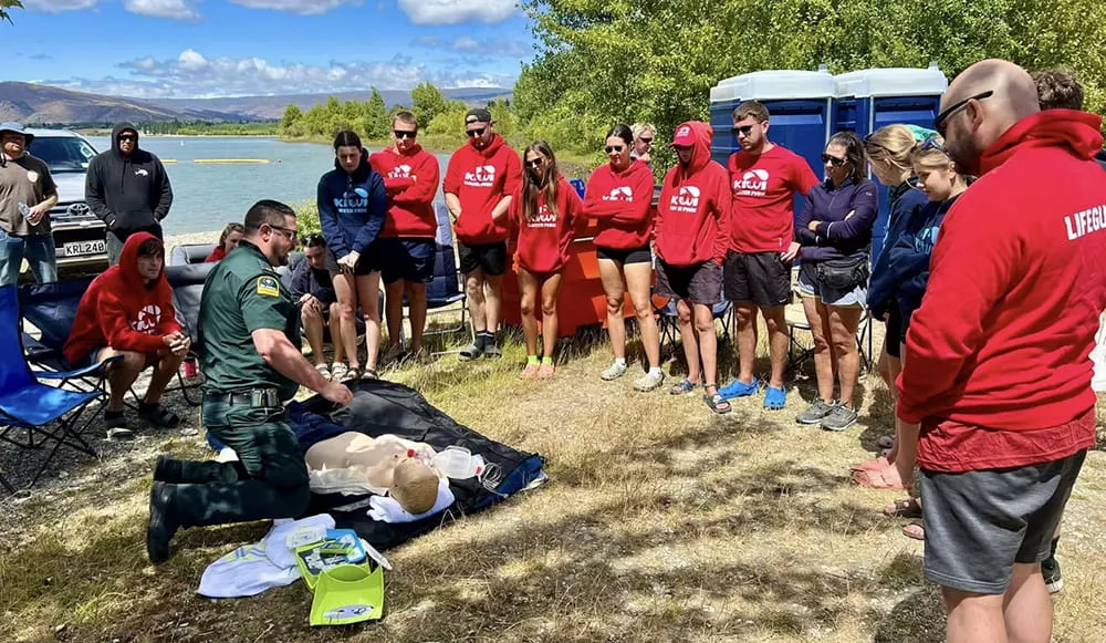 professional-first-aid-trainning-at-inflatable-water-park
