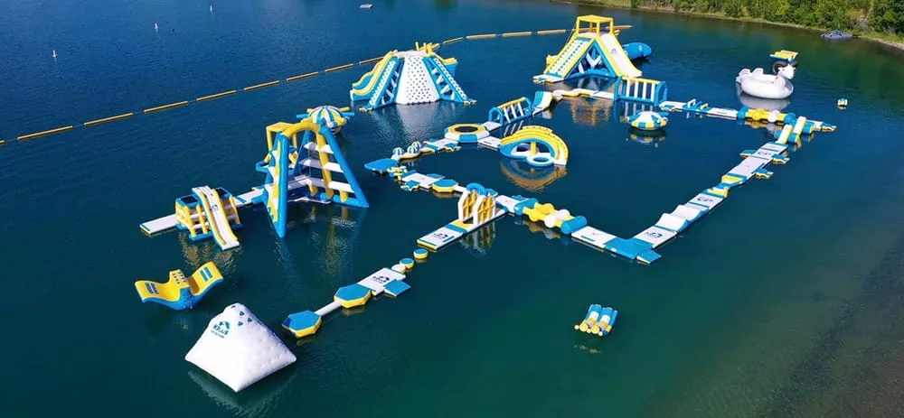 Kiwi-commercial-inflatable-water-park-aerial-view