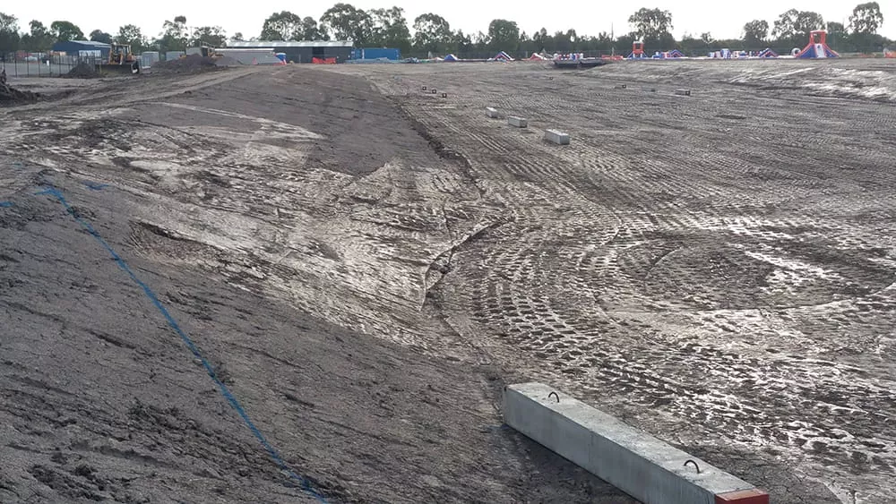 inflatable-water-park-mud-bottom