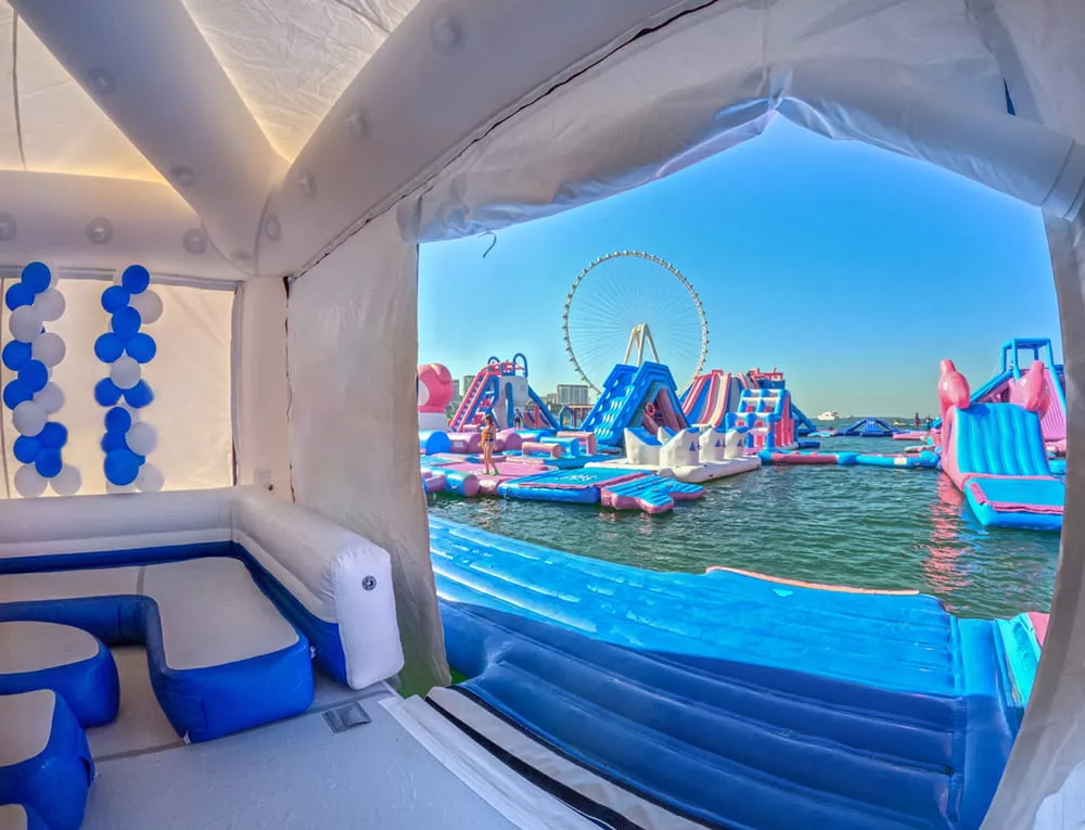 inflatable-floating-water-park-shaded-rest-area