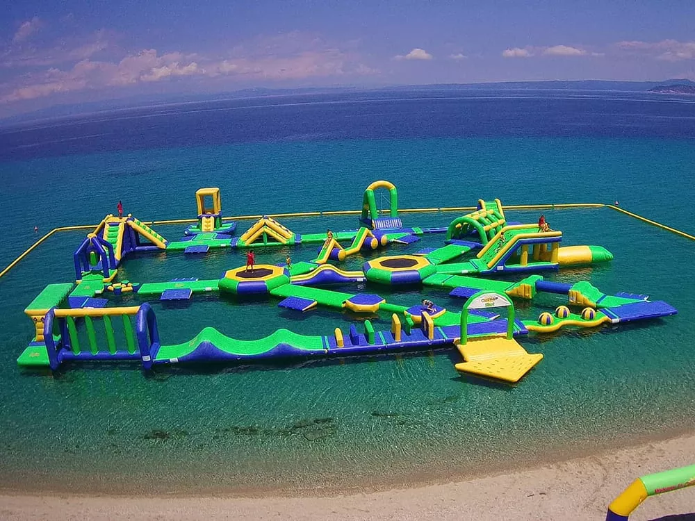 155-person inflatable water park project in Greece