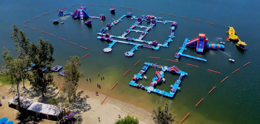 floating-water-park-equipment-arranged-in-courses-and-separate-activity-zones